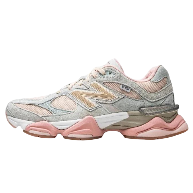 Black New Balance 9060s